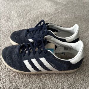 Adidas Men's Dark Blue and White Sneakers